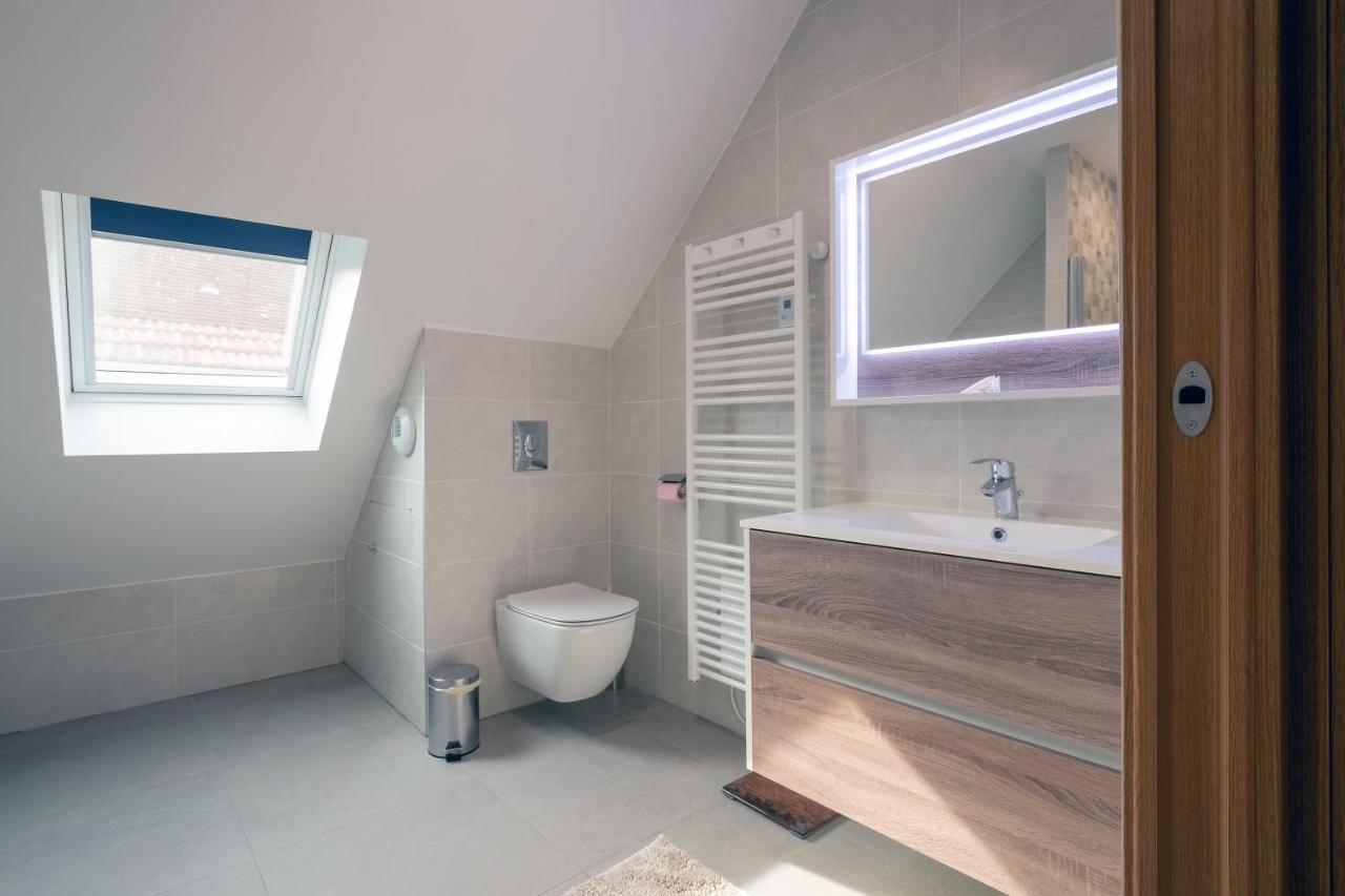 La Villa Lombardi En Champagne, Avec Piscine Privee Et Jacuzzi Les Riceys Экстерьер фото